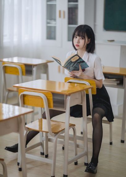 四根羽毛