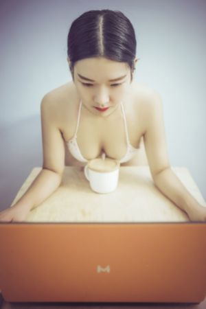 我的女友与青梅竹马的惨烈修罗场